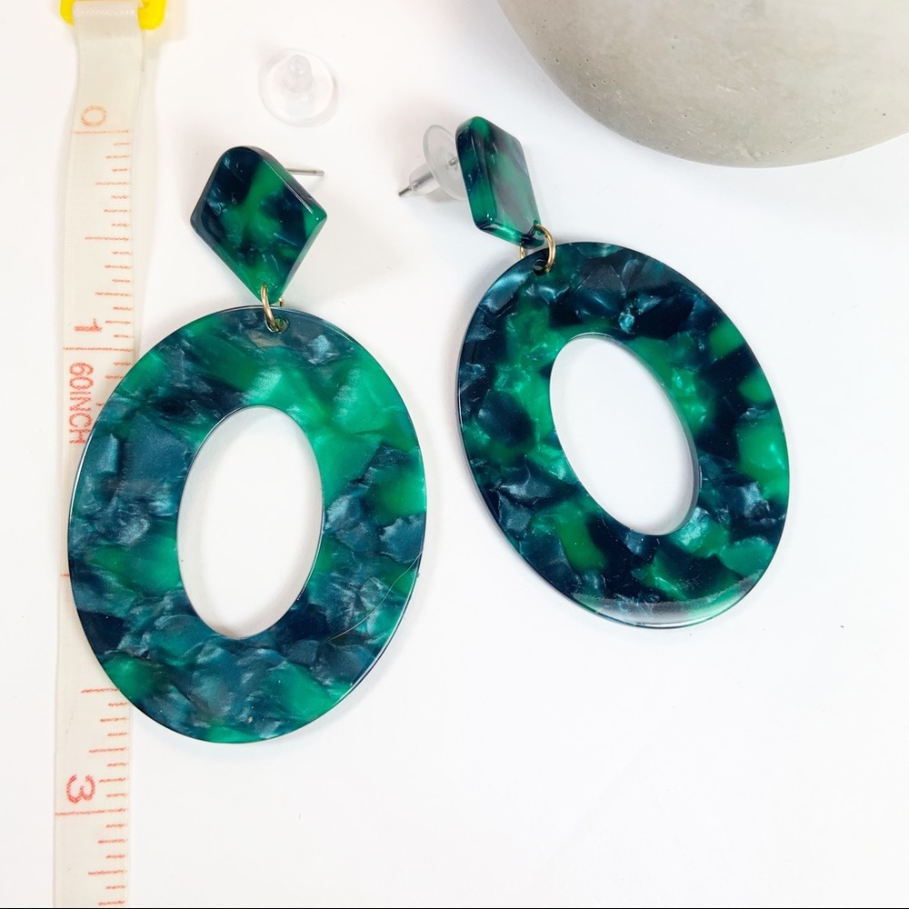 NEW Green Marbled Resin Oval Drop Earrings - Picture 4 of 6